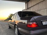 Mercedes 220 E-5