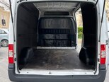 Ford Transit-16