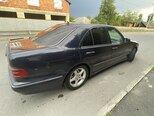 Mercedes E 220-2