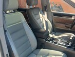 Volkswagen Touareg-5