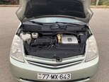 Toyota Prius-13