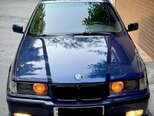 BMW 320-1