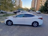 Hyundai Elantra-2