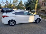 Hyundai Elantra-8