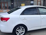 Kia Cerato-10