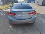 Hyundai Elantra-3