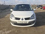 Renault Grand Scenic-1