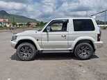 Mitsubishi Pajero-3