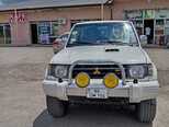 Mitsubishi Pajero-1