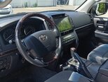 Toyota Land Cruiser-6