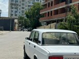 LADA (VAZ) 2107-4