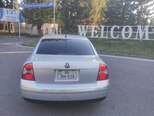 Volkswagen Passat-17