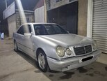Mercedes E 230-2