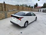 Toyota Prius-7