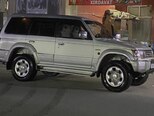 Mitsubishi Pajero-3