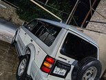 Mitsubishi Pajero-2