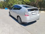 Toyota Prius-12