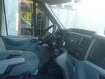 Ford Transit-16