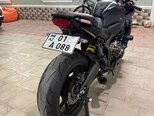Honda CBR650R-2