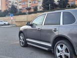 Porsche Cayenne S-8