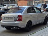 Hyundai Accent-2
