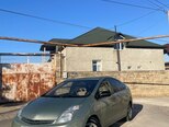 Toyota Prius-2