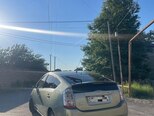 Toyota Prius-5