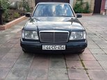 Mercedes 250 D-1