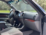 Toyota Land Cruiser Prado-8