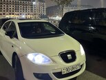 SEAT Leon-1