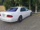 Mercedes E 320-13