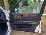 Mercedes E 320-9