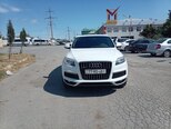 Audi Q7-1