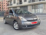 Toyota Prius-4