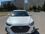 Hyundai Elantra-2
