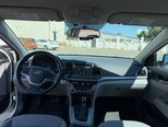 Hyundai Elantra-13