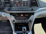 Hyundai Elantra-16
