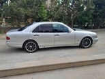 Mercedes E 220-9