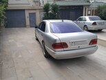 Mercedes E 220-11