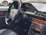 Mercedes E 200-13