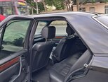 Mercedes E 200-11