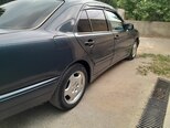 Mercedes E 220-4