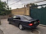 Mercedes E 220-10
