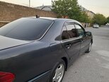 Mercedes E 220-12
