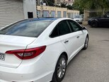 Hyundai Sonata-6