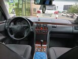 Mercedes E 220-3