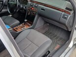 Mercedes E 220-8