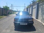 Mercedes 190-1