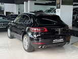 Porsche Macan S-6