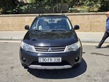 Mitsubishi Outlander-1